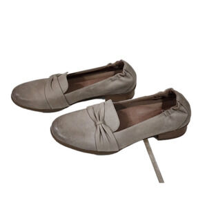 Dansko Karen 7.5-8 burnished nubuck bow belted‎ comfort slip on loafers taupe 38